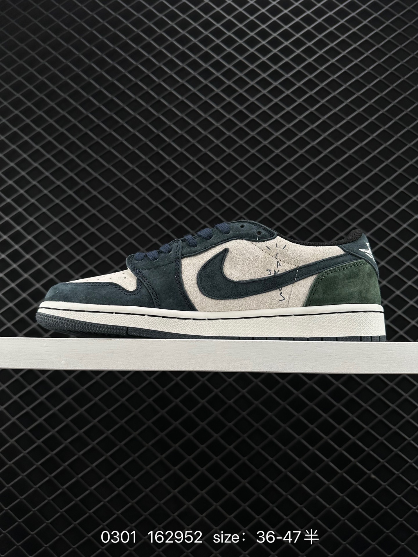 fragment design x Travis Scott x Nike Air Jordan 1 Low OG SP”Black/Green Toe“